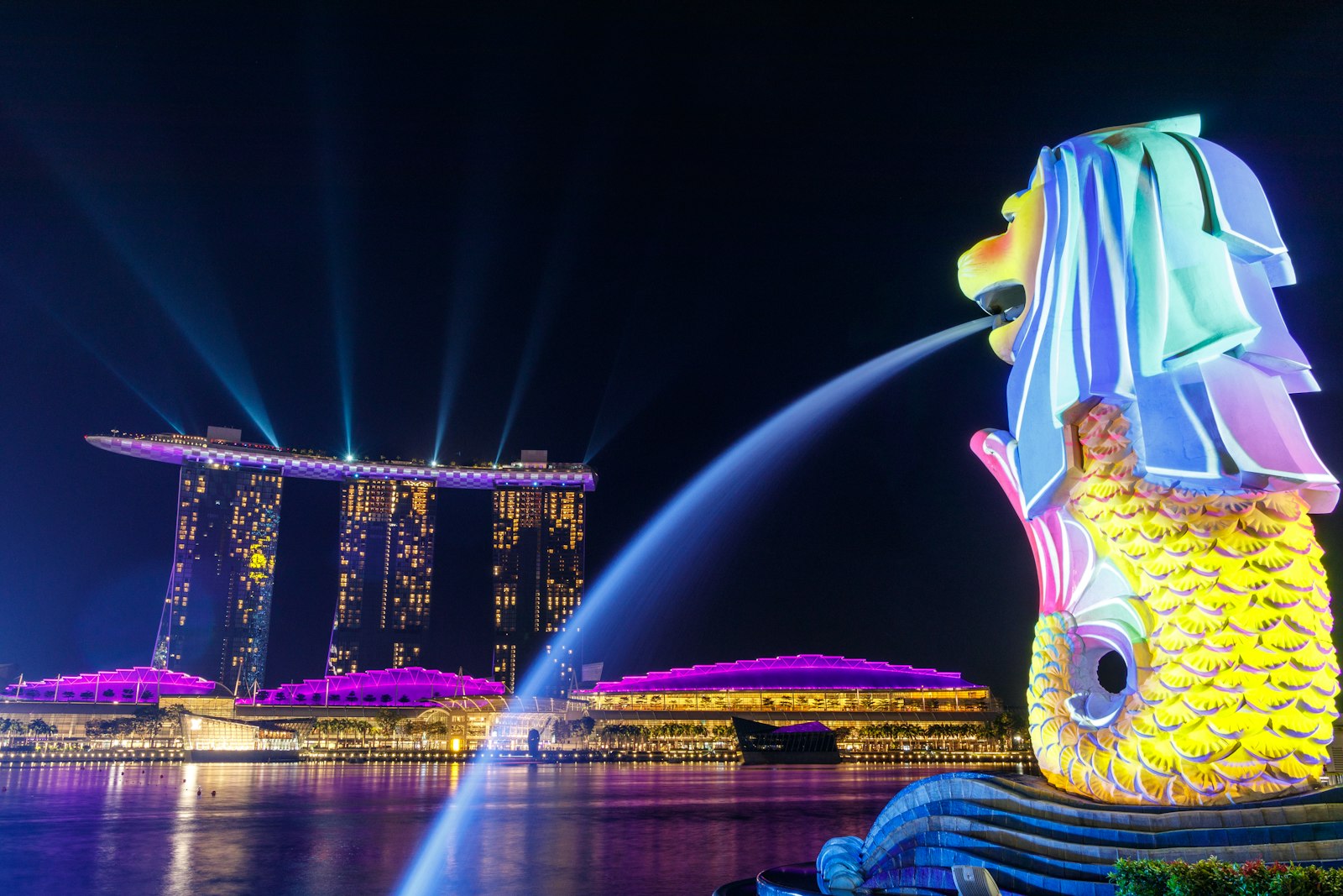 The Merlion and Marina Bay Sands lit up at night